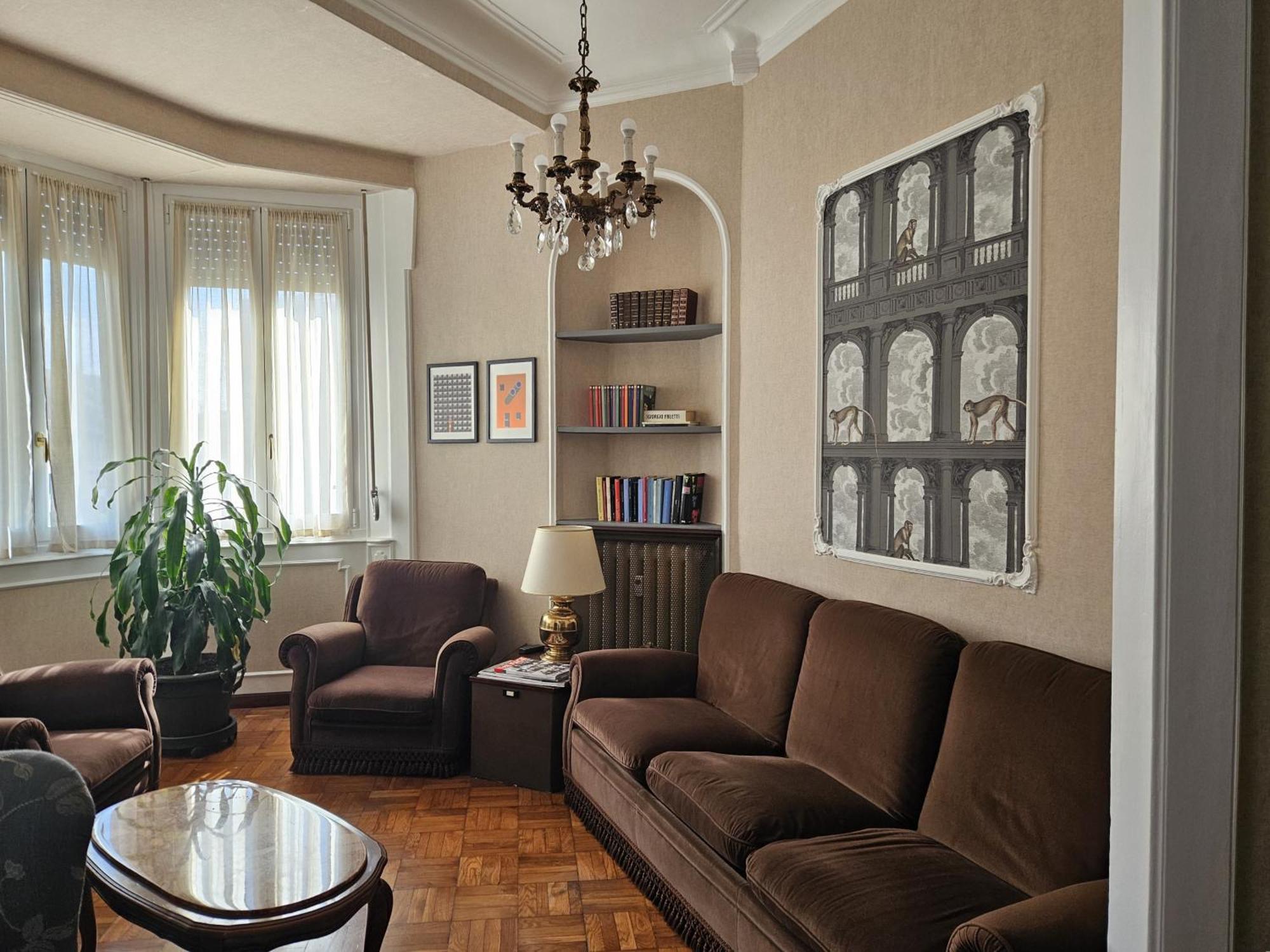 Homegallery - Elegante Appartamento Milanese 外观 照片