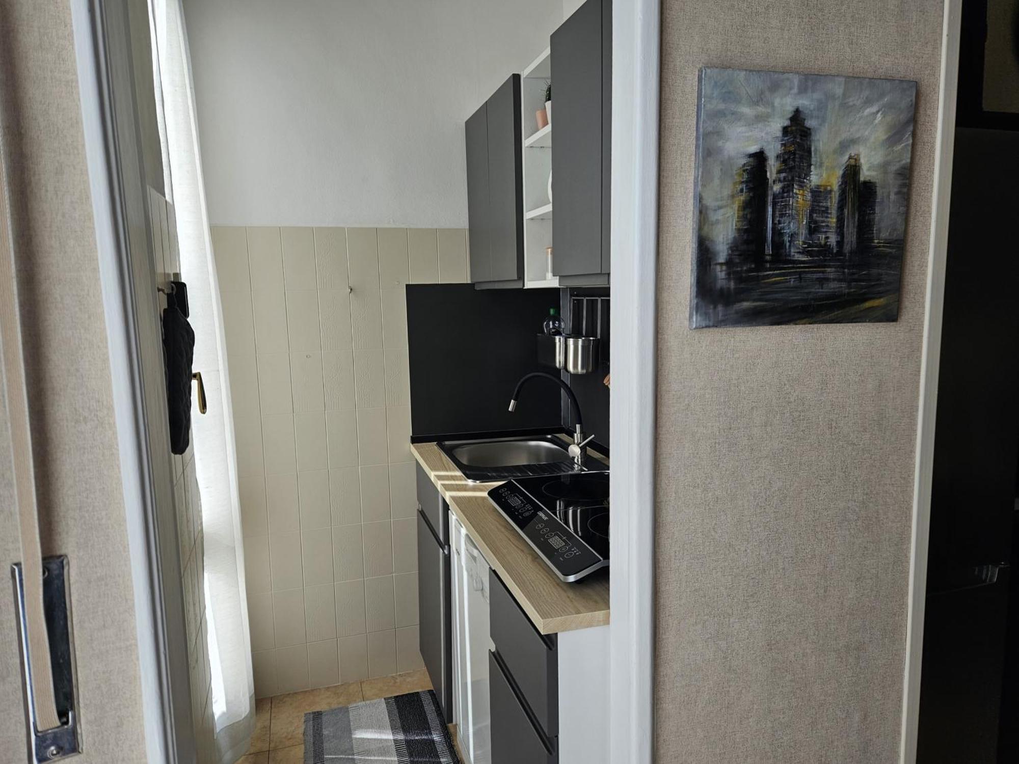 Homegallery - Elegante Appartamento Milanese 外观 照片